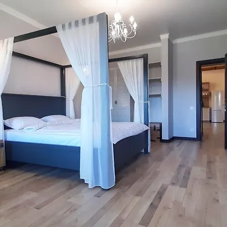 Гетьманські Палати , Старе Місто, 2 Спальні, Балкон-Тераса , 85 М Кв Kamianets-Podilskyi Exterior photo